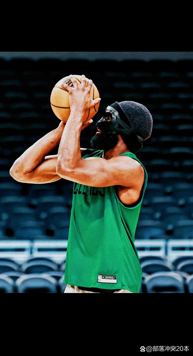 F1中国大奖赛：汉密尔顿冲刺赛夺冠 皮亚斯特里夺正赛杆位