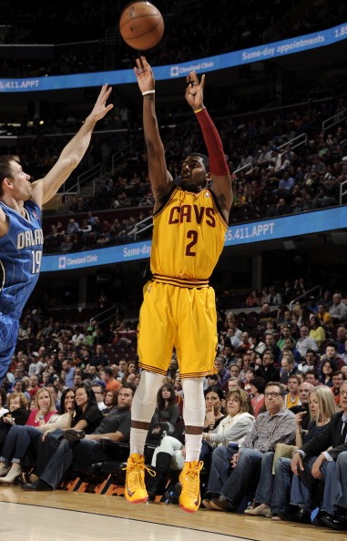 半场战报：克罗地亚1-1法罗群岛，格瓦迪奥尔破门，图里建功